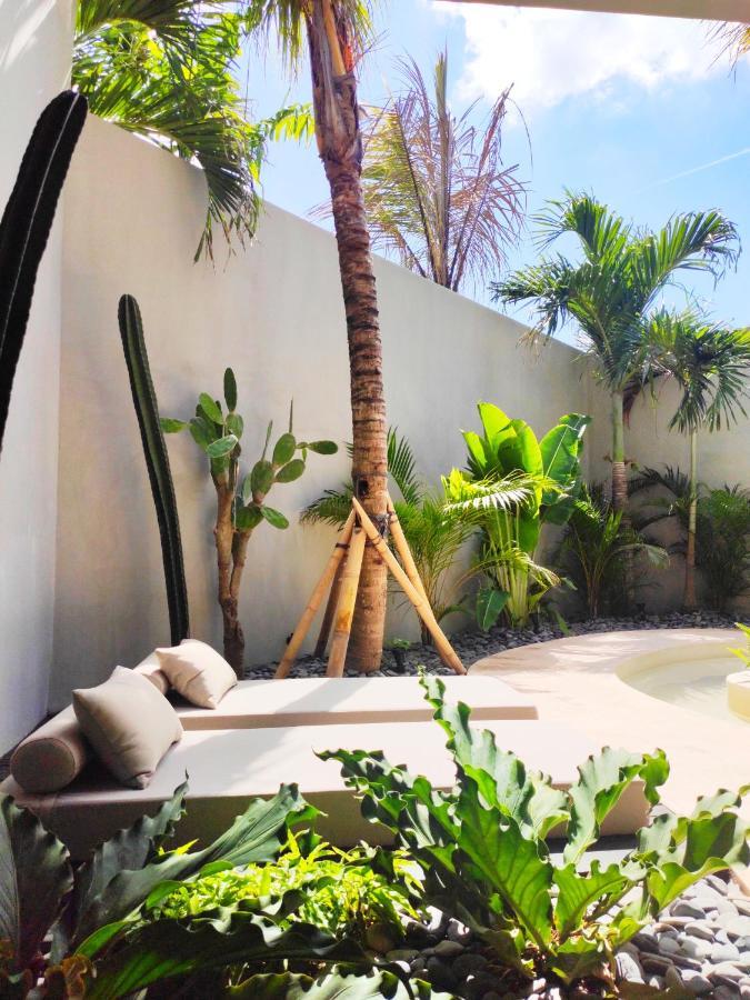 Villa Feh Bali By House Of Winds - Neo Tropical Eden Near Canggu Керобокан Екстер'єр фото