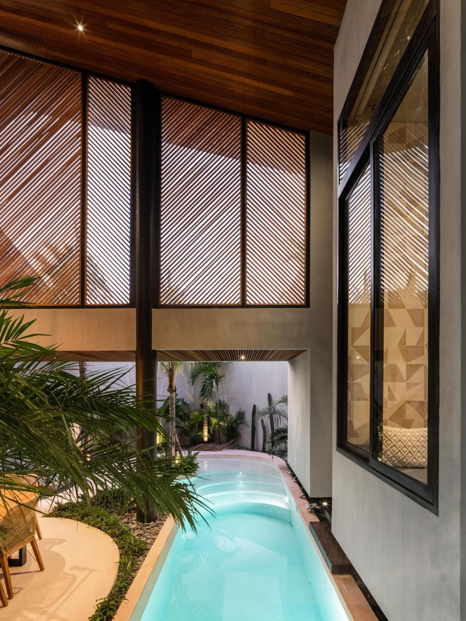 Villa Feh Bali By House Of Winds - Neo Tropical Eden Near Canggu Керобокан Екстер'єр фото